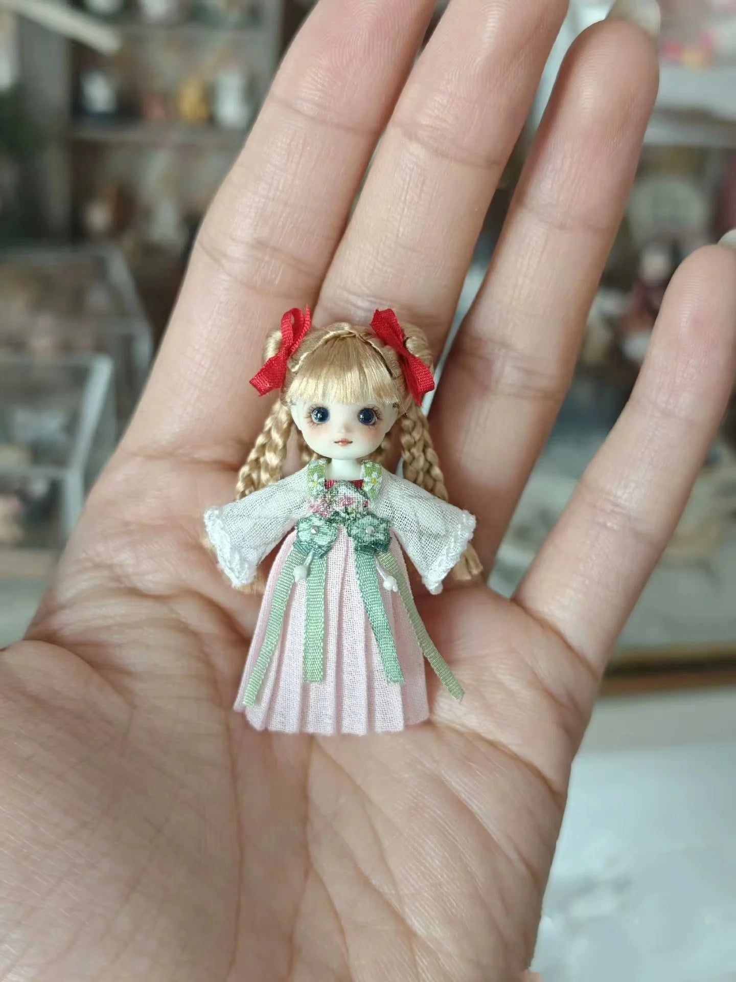 BJDmuñecas구체관절인형muñecas para niñas bebe reborn Mini doll 6cm elf Kawaii opera doll adult toy makeup doll free shipping.