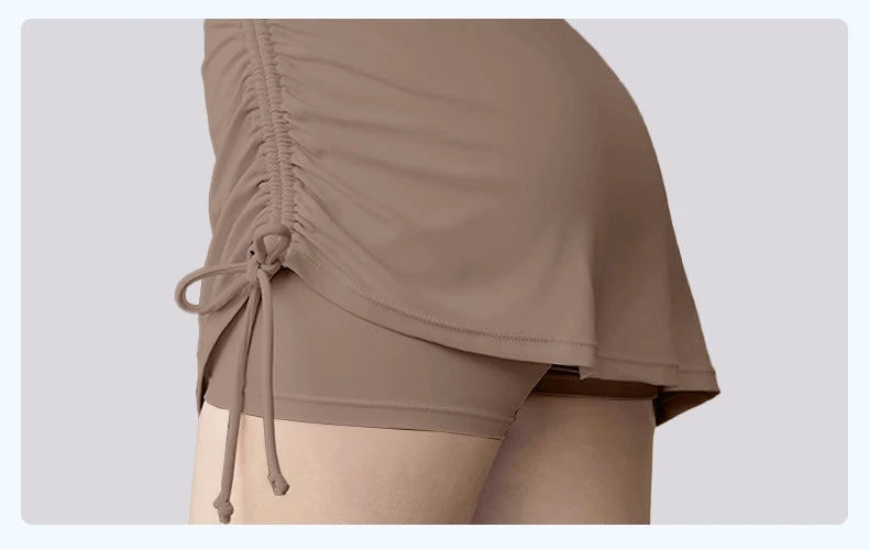 2025 New Wrinkled Sports Skirts Women Fashion Gym Skirts High Waist Hip Lift Running Yoga Fitness Skirt 2 in 1 Athletic Skort