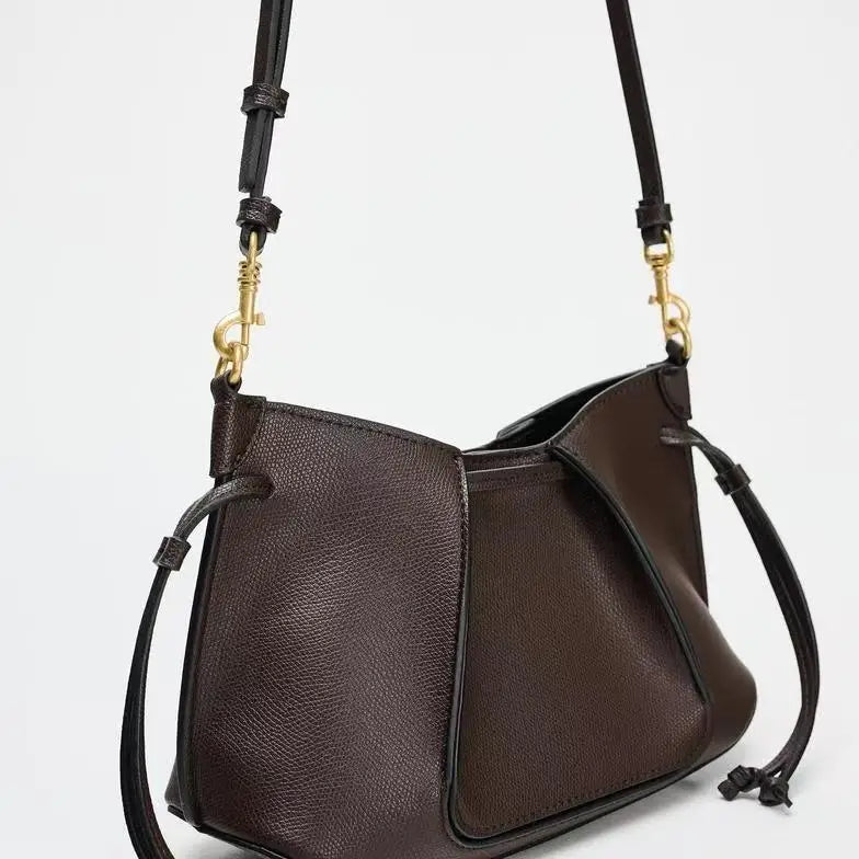 Designer Bags Women Shoulder Bags Versatile Retro Diagonal Crossbody Bag Horn Bag Purse and Handbags Lady Bags Bolsos De Mujer