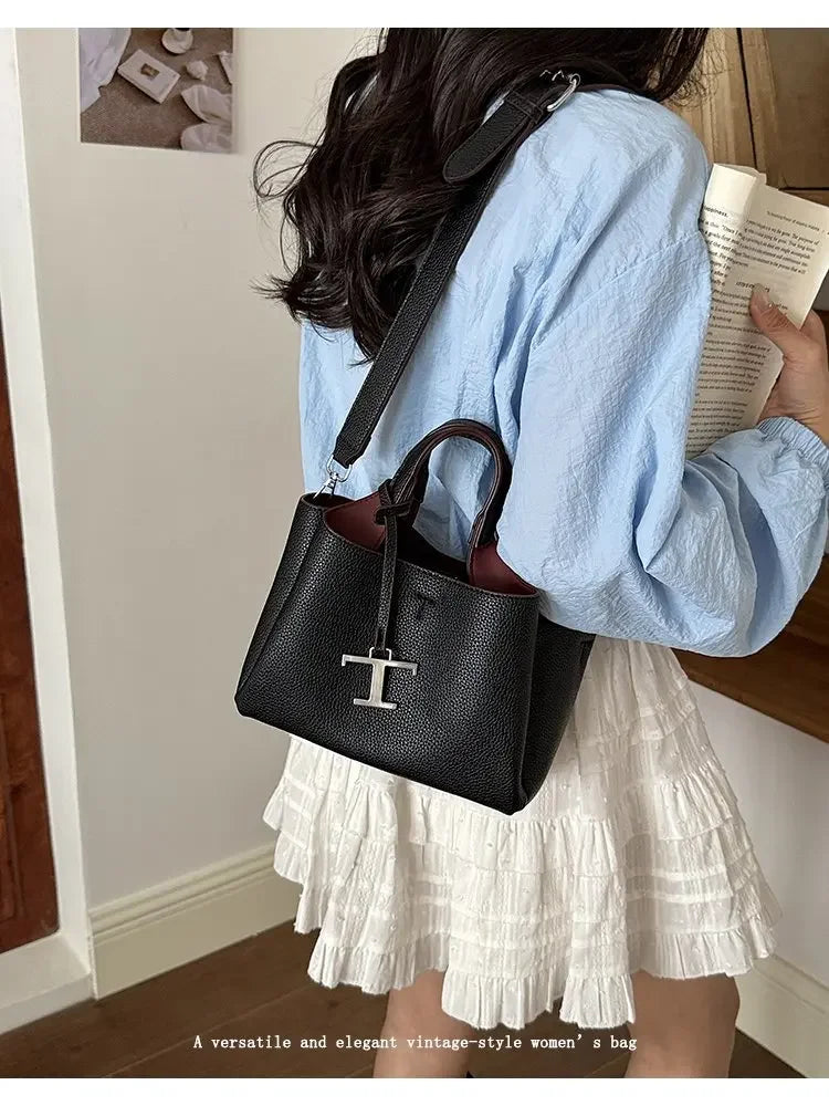 Unique High-End Leather Diaper Bag: Elegant Crossbody Messenger Bag For Women With Vintage Designer Look And Large Capacity