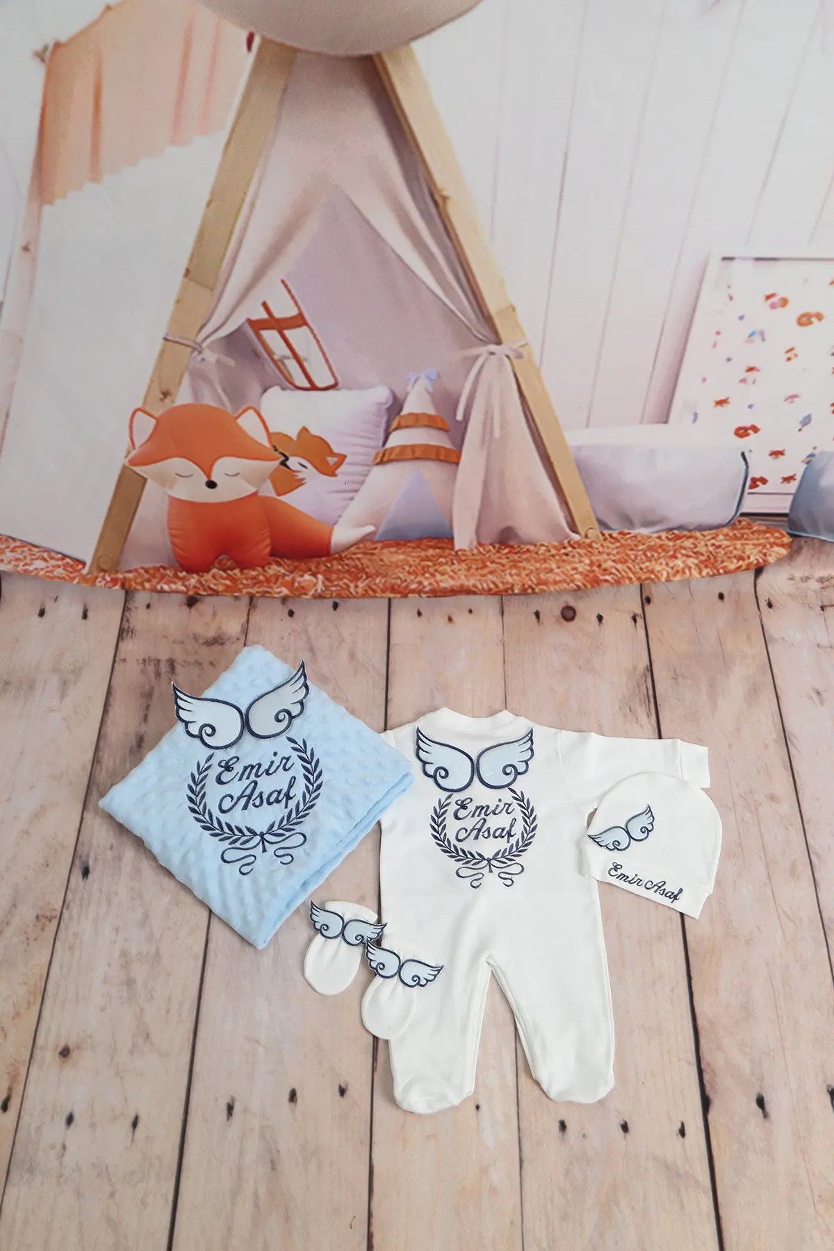 Dollbling Newborn 5pcs Layette Outfits Set Baby Tuxedo Outfit 0-3M Handmade Embroidery Wheat Jewels Crown Parajams Gift Set