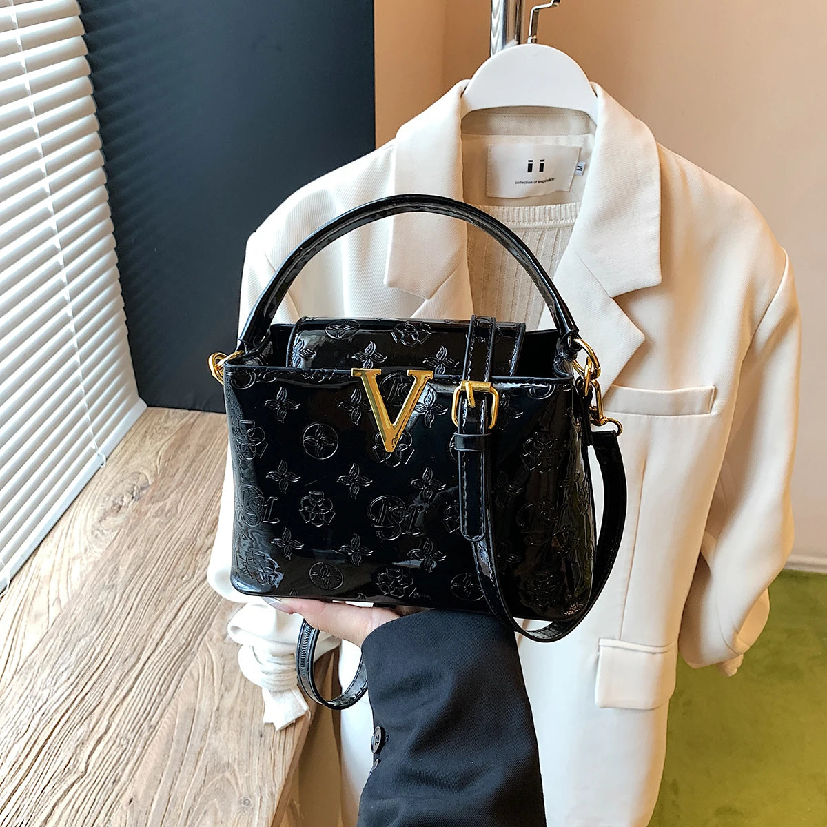 Elegant Trendy Smooth Shiny PU Solid Color Women Shoulder Bag Pattern Print Deco Handbag Crossbody Bag for Outings Party Travel
