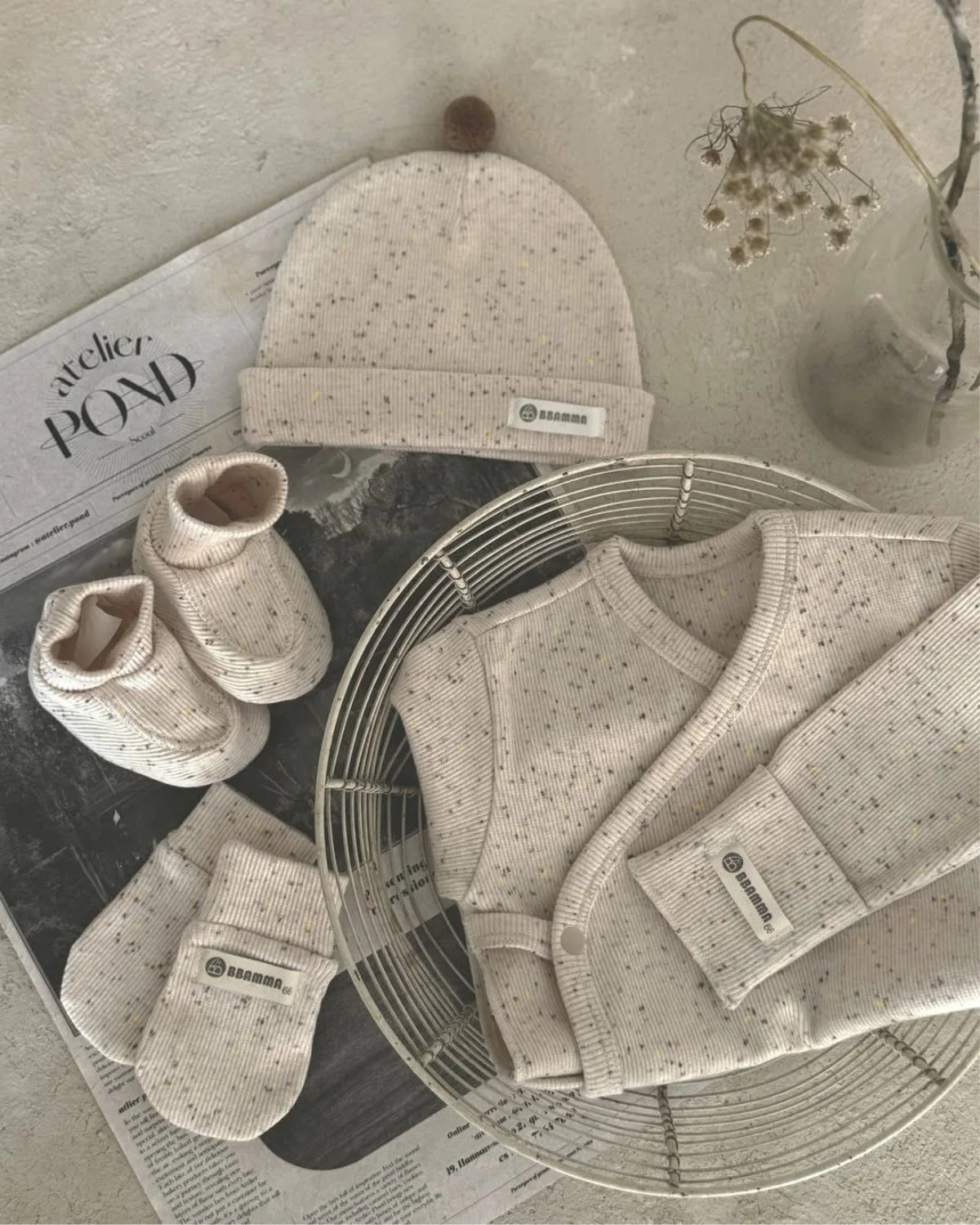 2026 Autumn New Baby Home Clothes Set Infant Boy Girl Long Sleeve Tops + High Waisted Pants + Hat 3pcs Suit Newborn Outfits