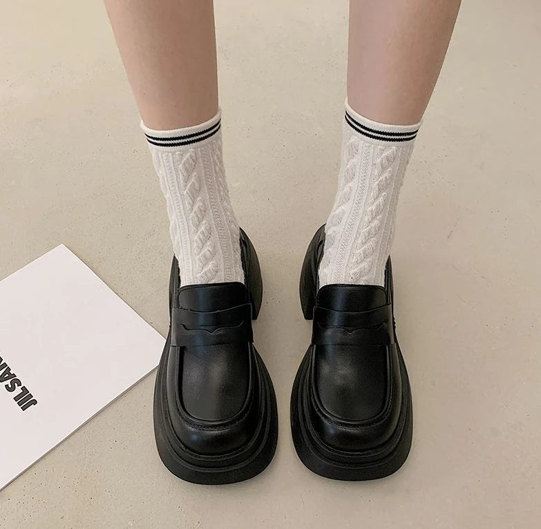 Ladies Pumps Evening Women's Shoes Luxury Leather Casual Cute Kawaii Platform Square Heels Round Toe Shoe Lastest High Quality E