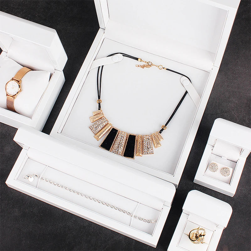 High Gloss Wooden Lacquer Finish Jewelry Ring Earing Box Jewellery Necklace Pendant Bracelet Packaging Storage Case