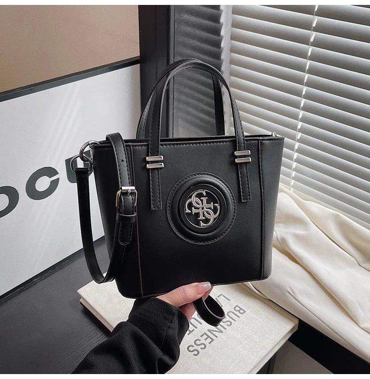 Vintage Leather Diaper Bag For Ladies High-end Simple Fashionable Classic Design Trendy Large Capacity Commuter Backpack