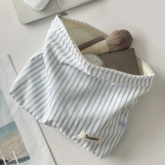 Blue Plaid Embroidery Floral Makeup Bag for Women Brush Lipstick Organizer Pouch Travel Cosmetic Storage Toiletry Wash Case Bag