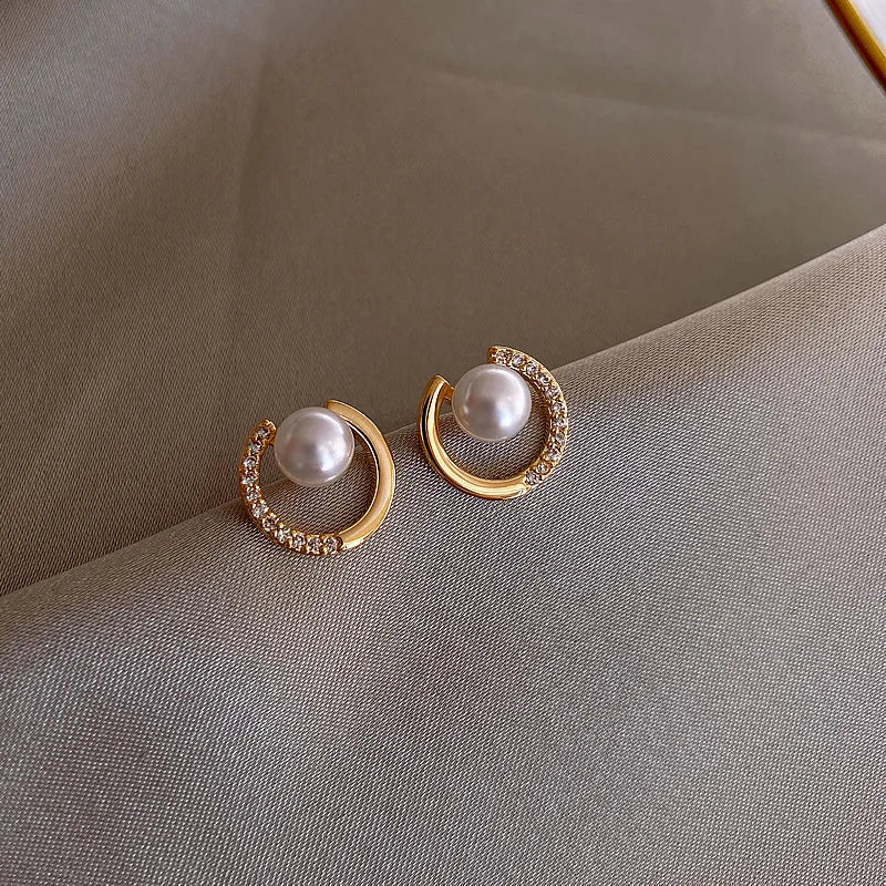 New Korean style trendy earrings; super shiny stud earrings; simple and stylish drop earrings