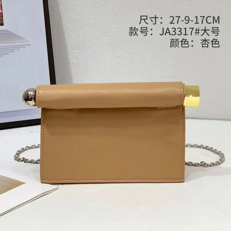 Luxury Designer Big Handbag for Women New Fashion Take-out Clutch with Metal Dreses Purses Prom Bag for Ladies Crossbody Bag