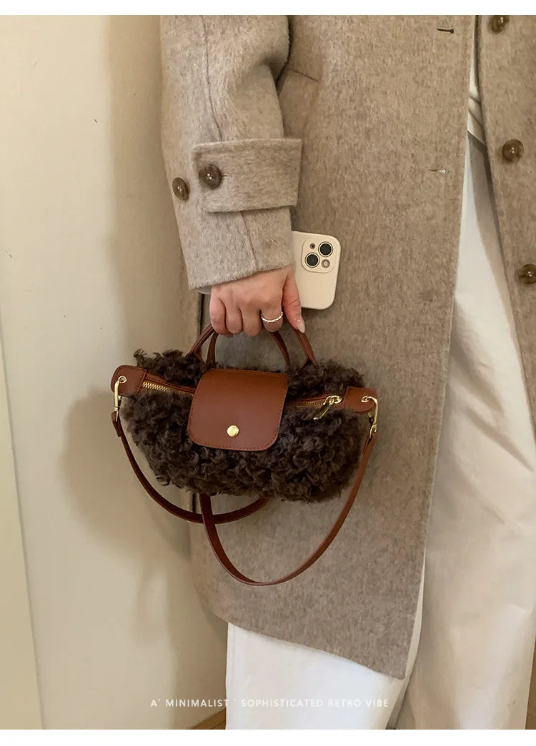 Luxury Women's Bags Plush Winter Shoulder Crossbody Fashion Trend Lightweight High Quality Dumpling Bags Lamb Fur Wings Handbags
