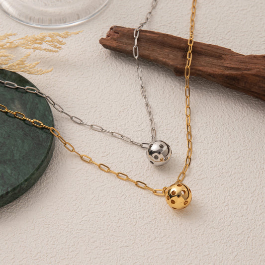 Stainless steel fashionable ball chain, fresh, sweet, trendy sports necklace pendant, gold-plated and color preserving