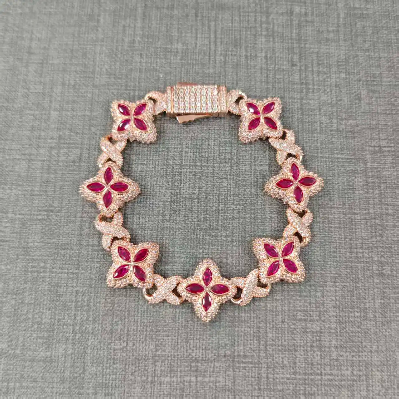 UWIN Multi Color CZ Floral Inifinity Chain Necklaces Pave Setting AAAAA Cubic Zircon Clover Necklace Fashion Jewelry for Gift