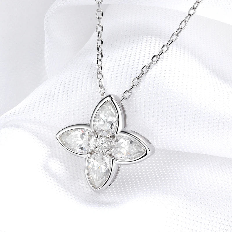 Smyoue Pear Cut 4*6mm Moissanite Necklace Pendant for Women Classic 5 Gems Luxury Jewelry S925 Sterling Silver Plated 18K Chain