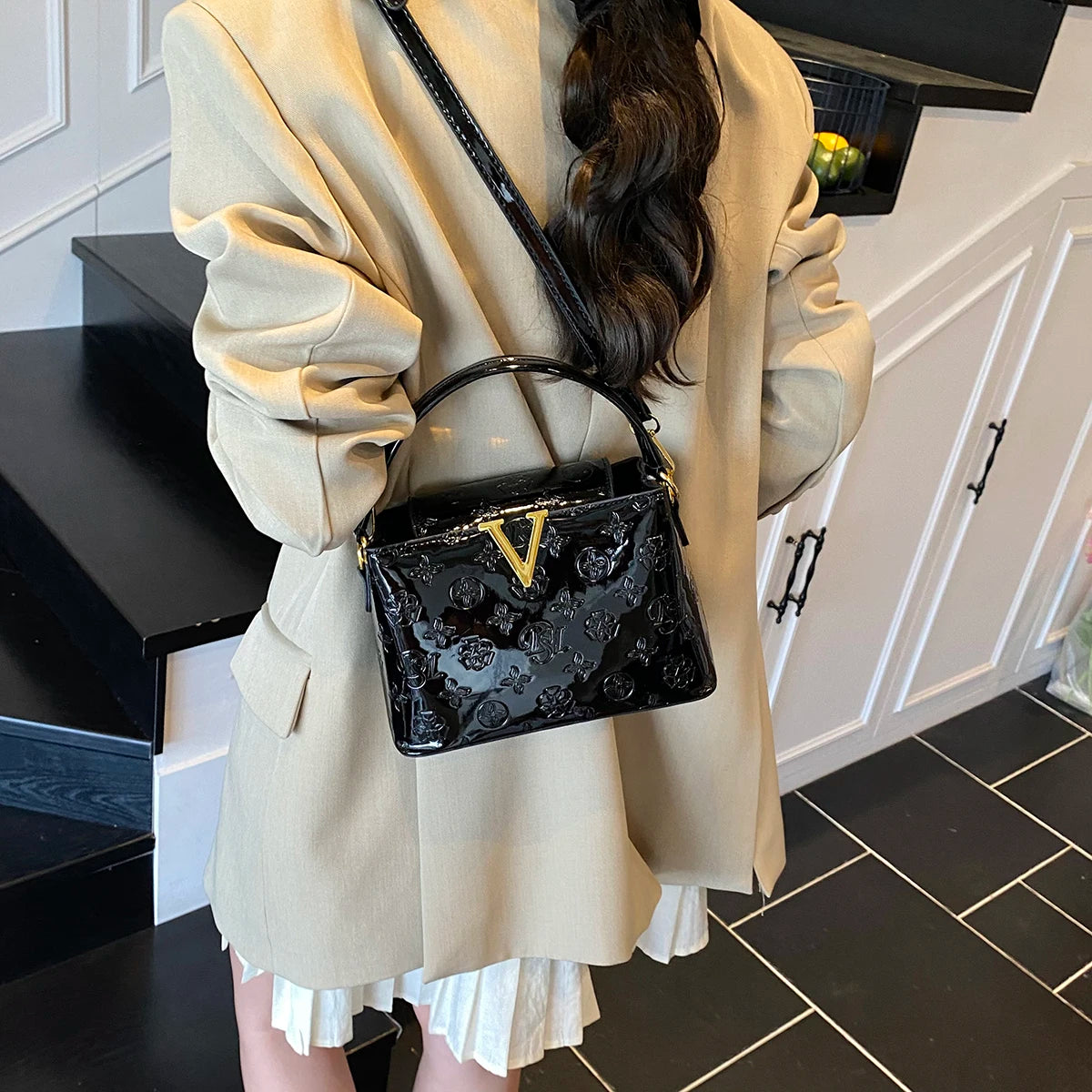 Elegant Trendy Smooth Shiny PU Solid Color Women Shoulder Bag Pattern Print Deco Handbag Crossbody Bag for Outings Party Travel