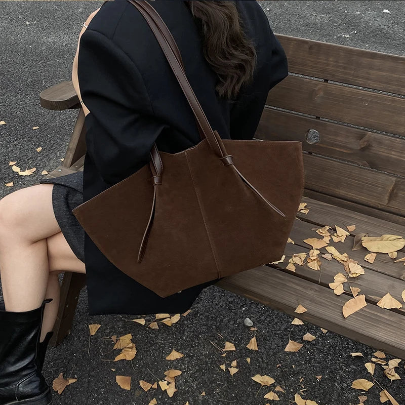 Luxury Large Capacity Women's Underarm Wing Bag, Female French Commuter Wings Handheld Shoulder Bag, Underarm Shopper Tote Bag