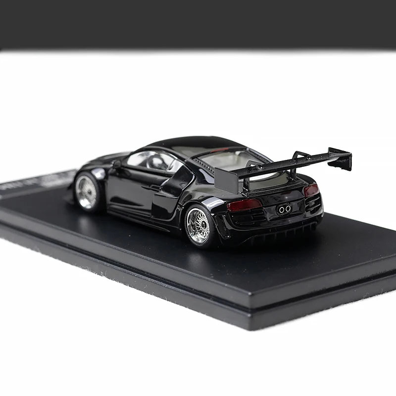 LMF 1:64 R8 LMS Ultra Racing alloy car model