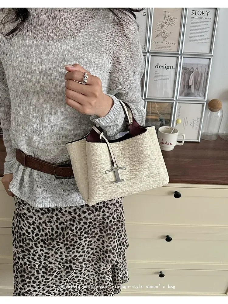 Unique High-End Leather Diaper Bag: Elegant Crossbody Messenger Bag For Women With Vintage Designer Look And Large Capacity