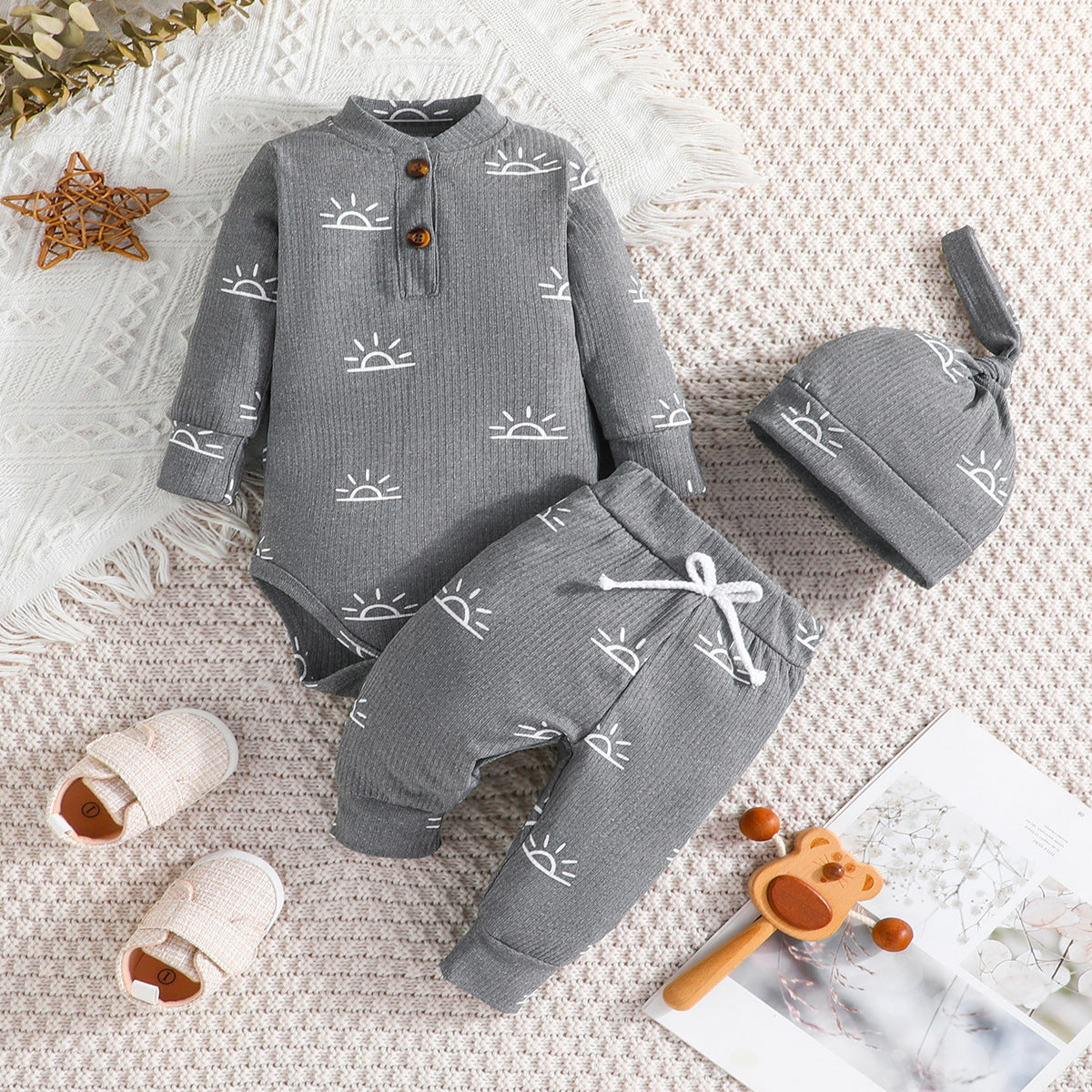 3PCS Baby Boys Clothes Set Spring Autumn Knitted V-neck Romper+infant Pants+hat Newborn Outfits , Newborn Clothing 0-18M