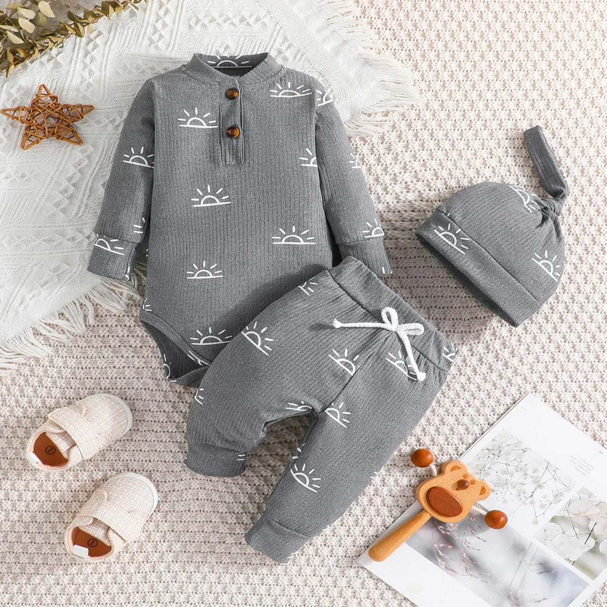3PCS Baby Boys Clothes Set Spring Autumn Knitted V-neck Romper+infant Pants+hat Newborn Outfits , Newborn Clothing 0-18M