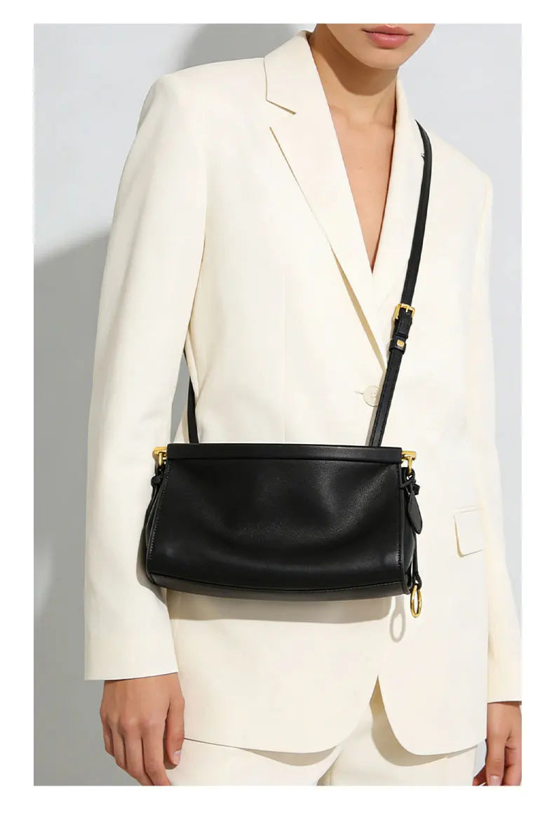 Fashionable Crossbody Bag for Women, Lightweight and Versatile Shoulder Bag, Mobile Phone Bag, Color-Blocking Design, Niche High-End Commuter Bag