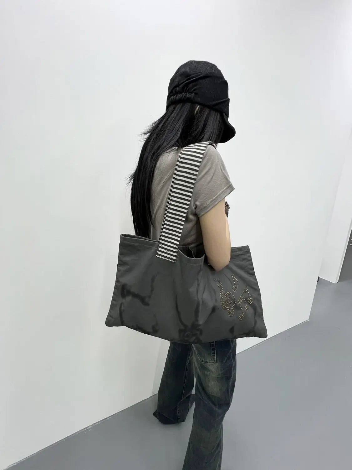 Tote Bag Women 2026 New Nylon Fashion Simple Office Lady High-Capacity Shoulder Bag Handbag