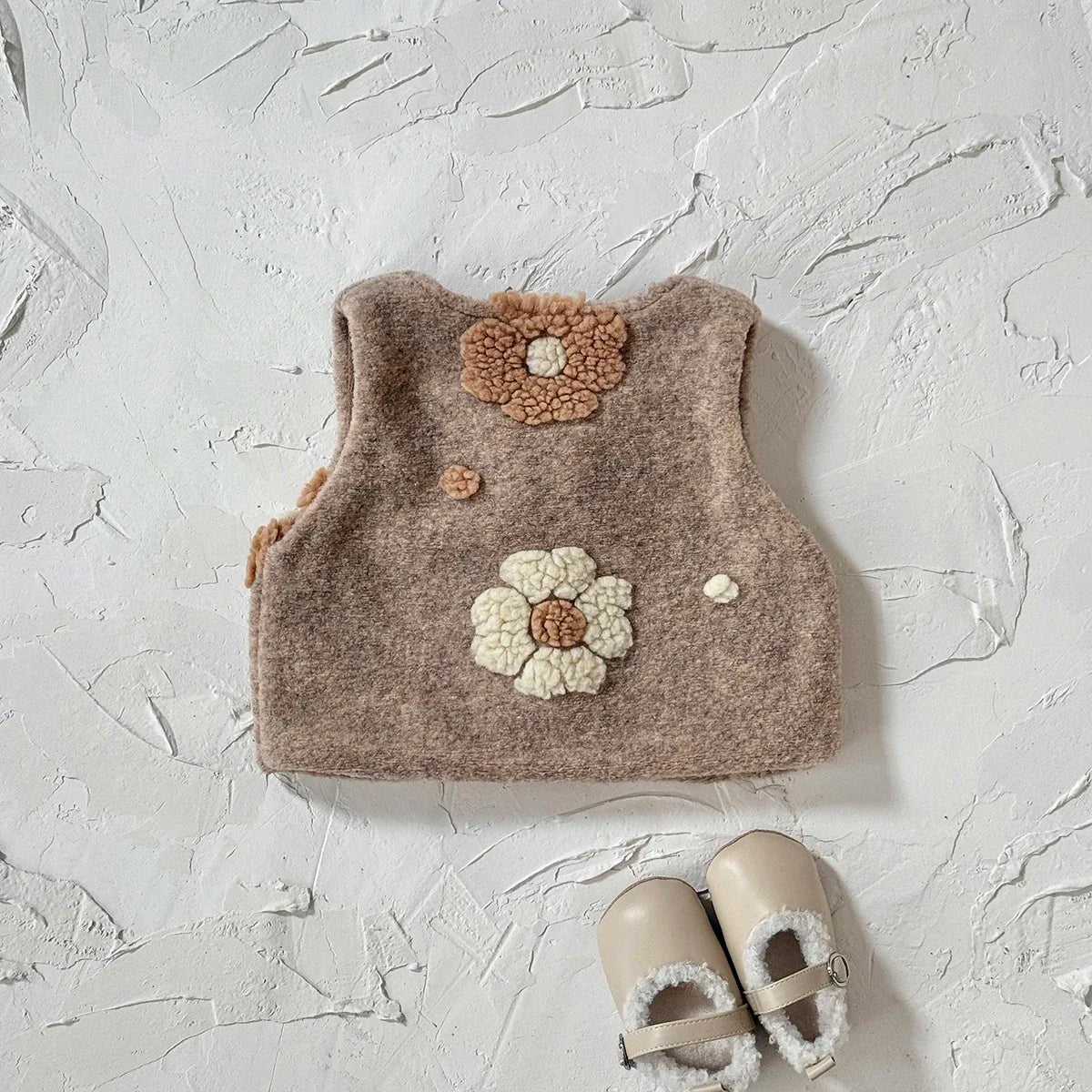 Fall Winter Baby Girls Fur Vest Sweet Flower Embroidery Sleeveless Warm Fashion Coat 0-3 Year Old Lady Wear Top