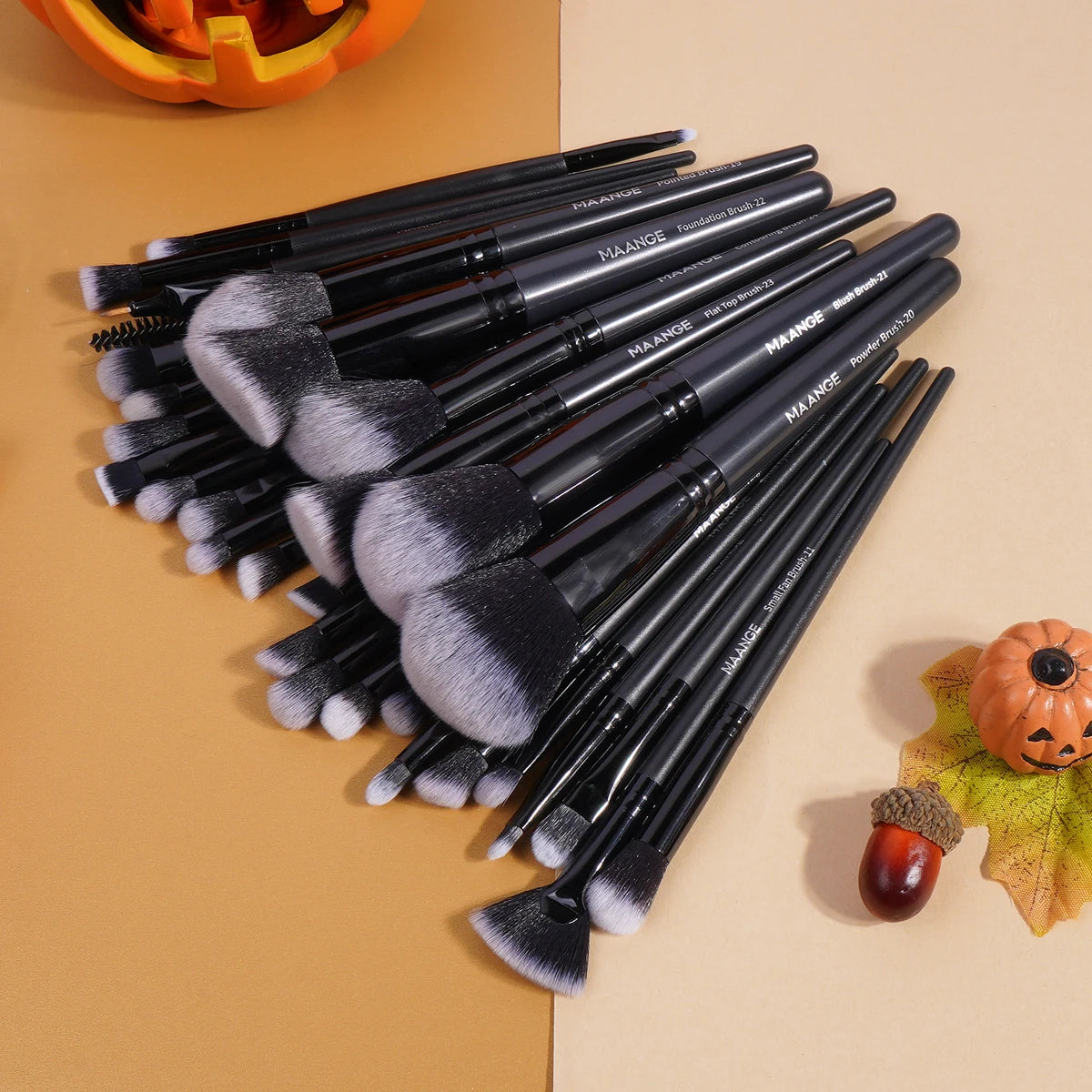Professional Makeup Brush Set 30pcs Foundation Concealers Eye Shadows Powder Blush Blending Brushes Beauty Tools with Bag Kit