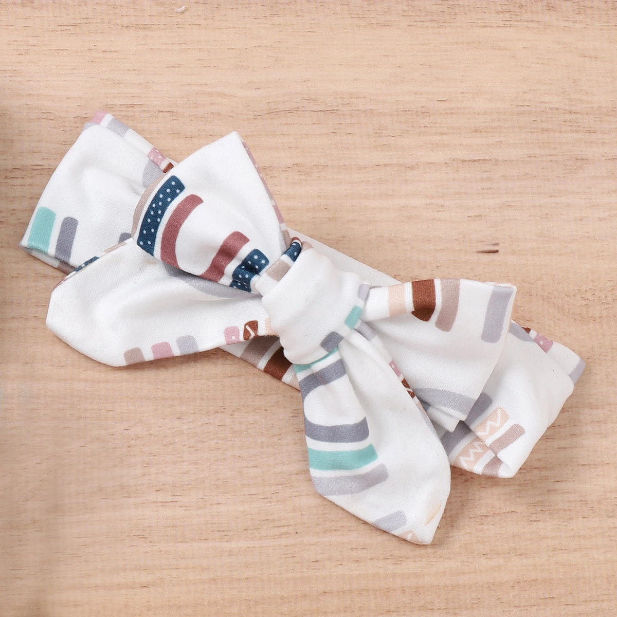 Summer Boys and Girls Are Comfortable and Cute 0-1 Years Old, Three-Piece Set with Pit Strip Suspenders + Shorts