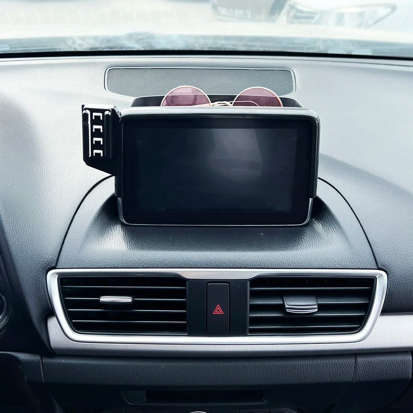 For Mazda 2 Hatchback Mazda 2 2015-2018 2019 2020 Car Phone Holder Screen Fixed Bracket Wireless Charging Car Mobile Phone Mount