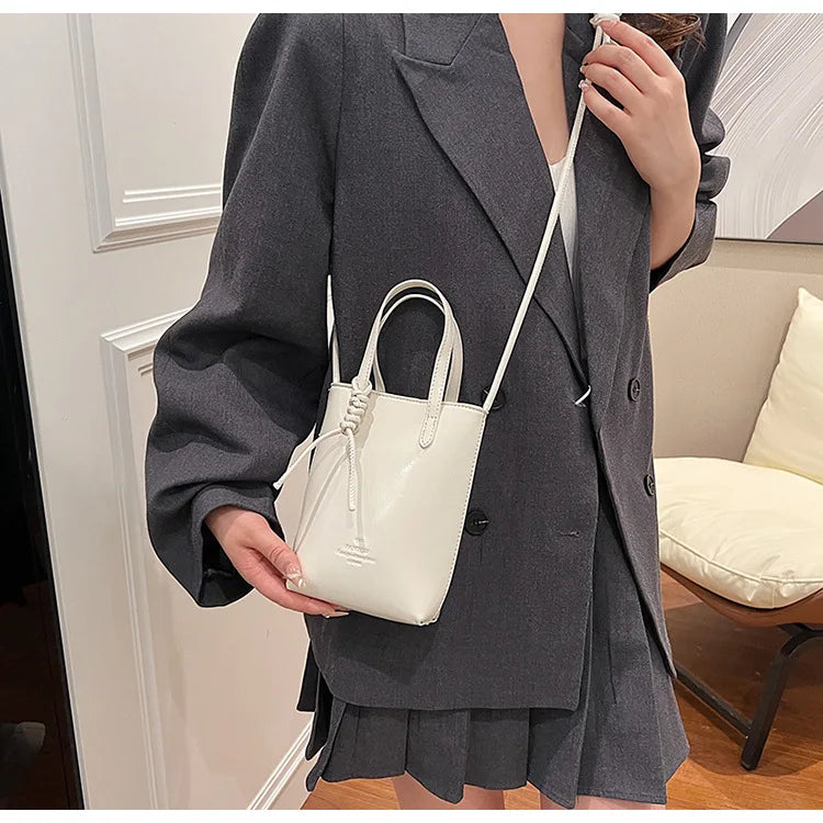 Women Handbags Female Pu Leather Shoulder Bags Luxury Large Capacity Crossbody Bags Solid Flap for Women Portable Phone Purse