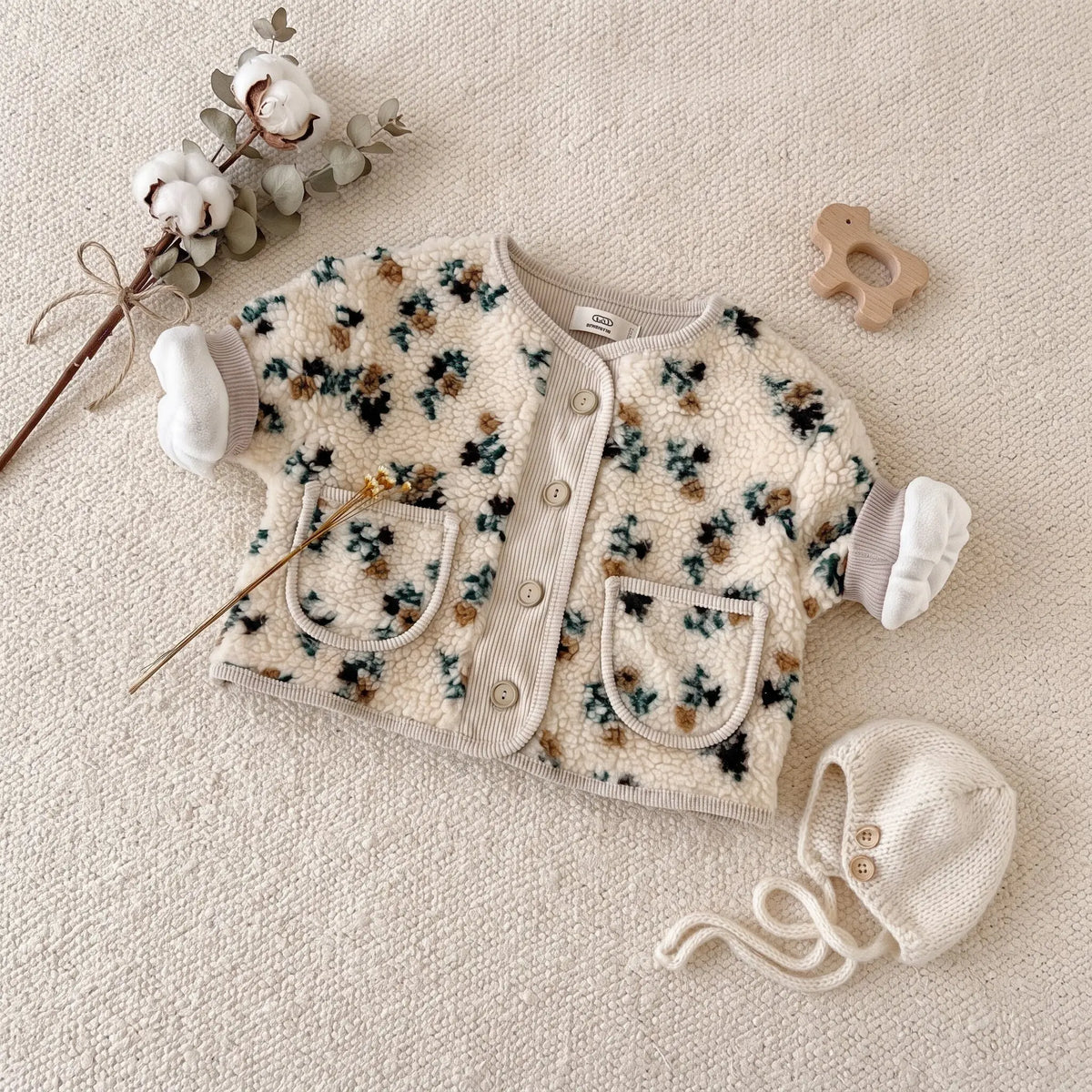 Baby Floral Fleece Jacket, Toddler Girls Vintage Flower Print Teddy Coat, Round Neck Button Front Warm Outerwear with Pockets