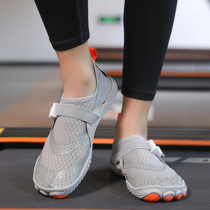 2024 Quick-Dry Women's Men's Waterproof Water Sneaker Barefoot shoes Snorkeling shoes zapatos de agua hombres Men's sandals36-48