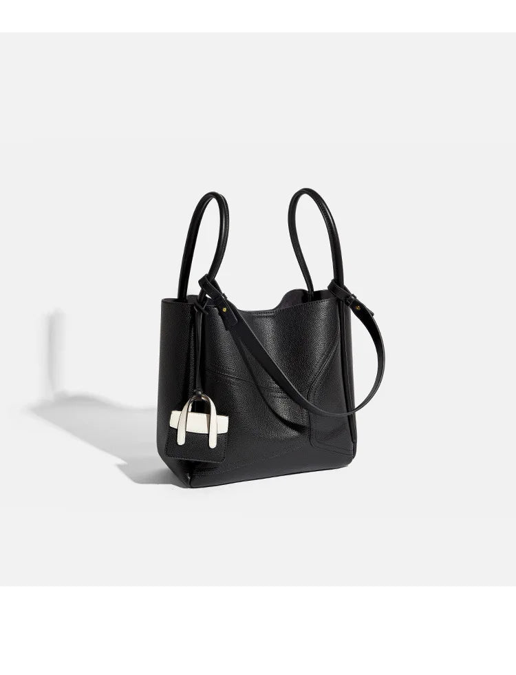 UKF Light Luxury Women's Handbag Niche Designer Single Shoulder Messenger Bag Stylish Accessory for Ladies