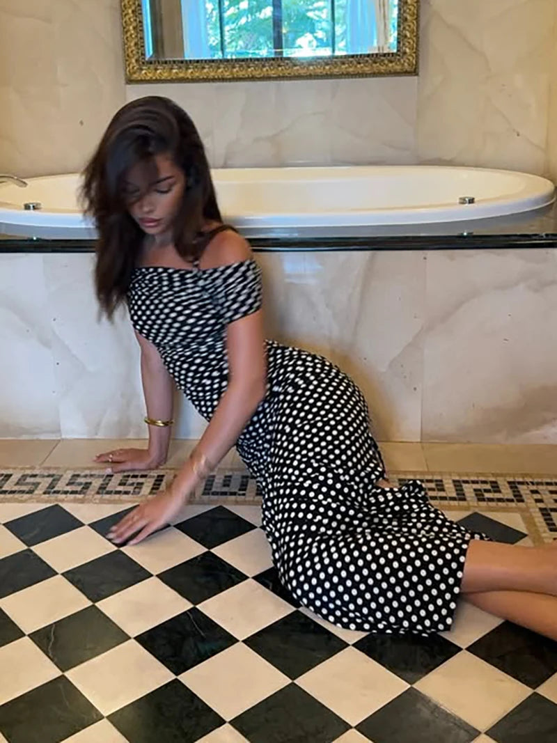 Mozision Off-shoulder Polka Dot Maxi Dress For Women Gown Fashion Halter Sleeveless Backless bodycon Split Long Dress Elegant