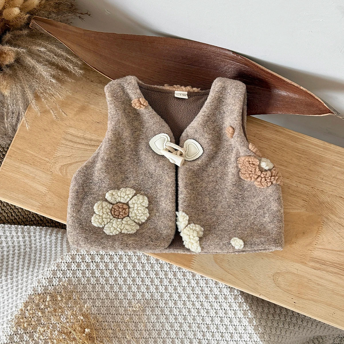 Fall Winter Baby Girls Fur Vest Sweet Flower Embroidery Sleeveless Warm Fashion Coat 0-3 Year Old Lady Wear Top