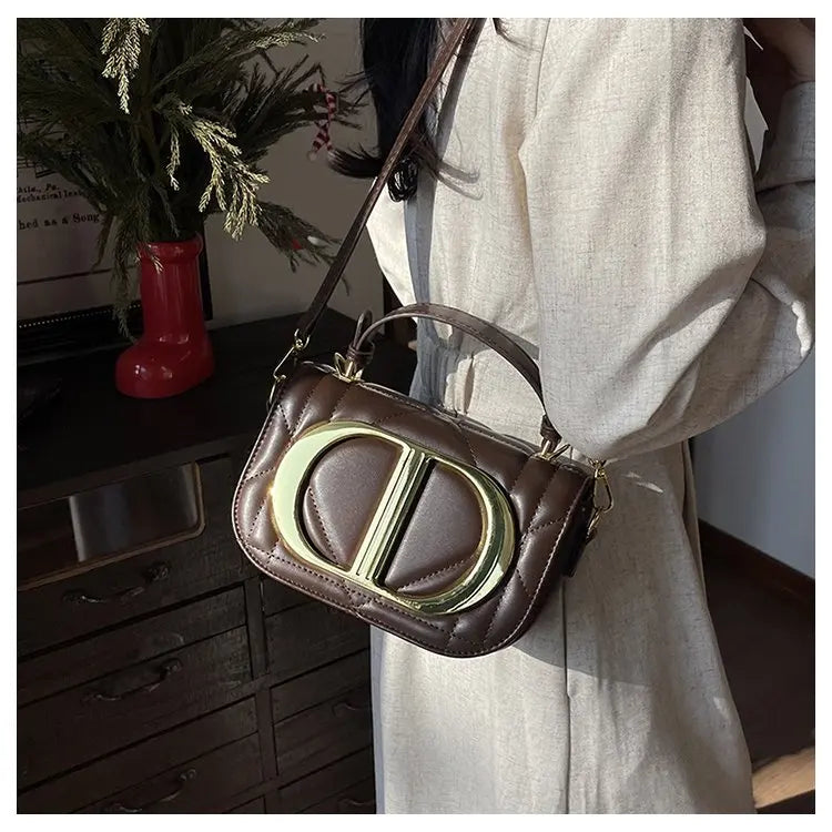 Luxury Chic Designer Diaper Bag For Women Large Capacity Tote Elegant Leather Crossbody Handbag For Fashionable And Practical