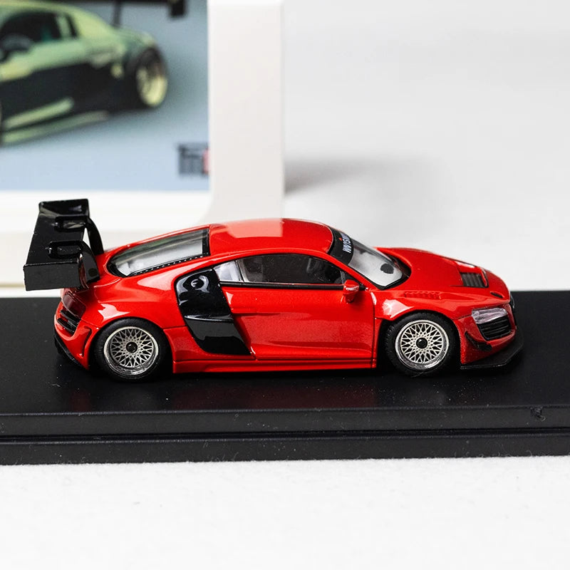 LMF 1:64 R8 LMS Ultra Racing alloy car model