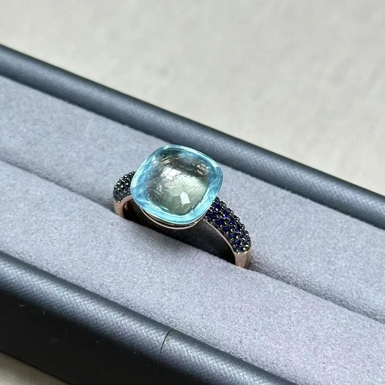 Flat Ring For Women Candy Color Crystal Ring Inlay Blue Zircon with Blackgun Plated Party Gift Fashion Jewelry For Women