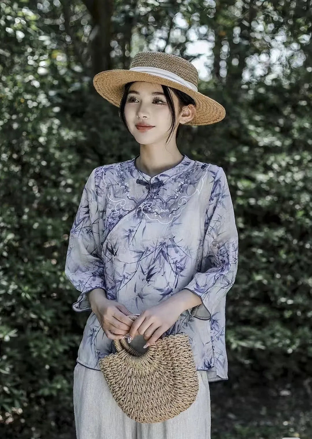 Hand Woven Straw Semicircle Tote Bag Large Capacity Handheld Crossbody 2-in-1 Beach Vacation Fashion Bag for Women