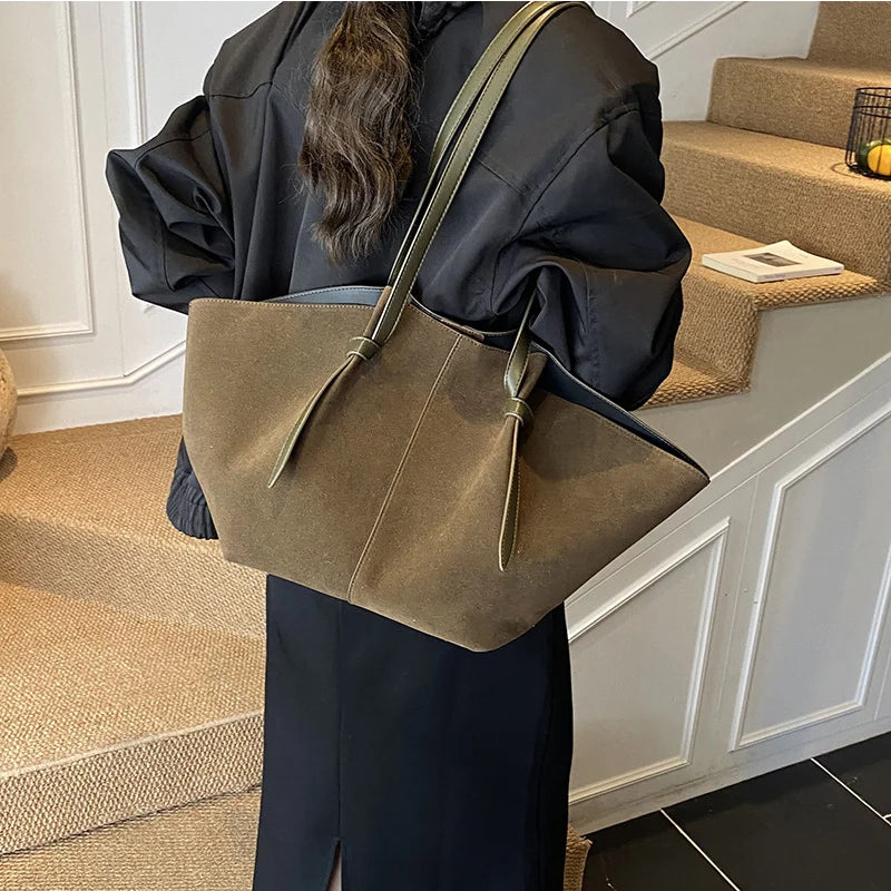 Luxury Large Capacity Women's Underarm Wing Bag, Female French Commuter Wings Handheld Shoulder Bag, Underarm Shopper Tote Bag
