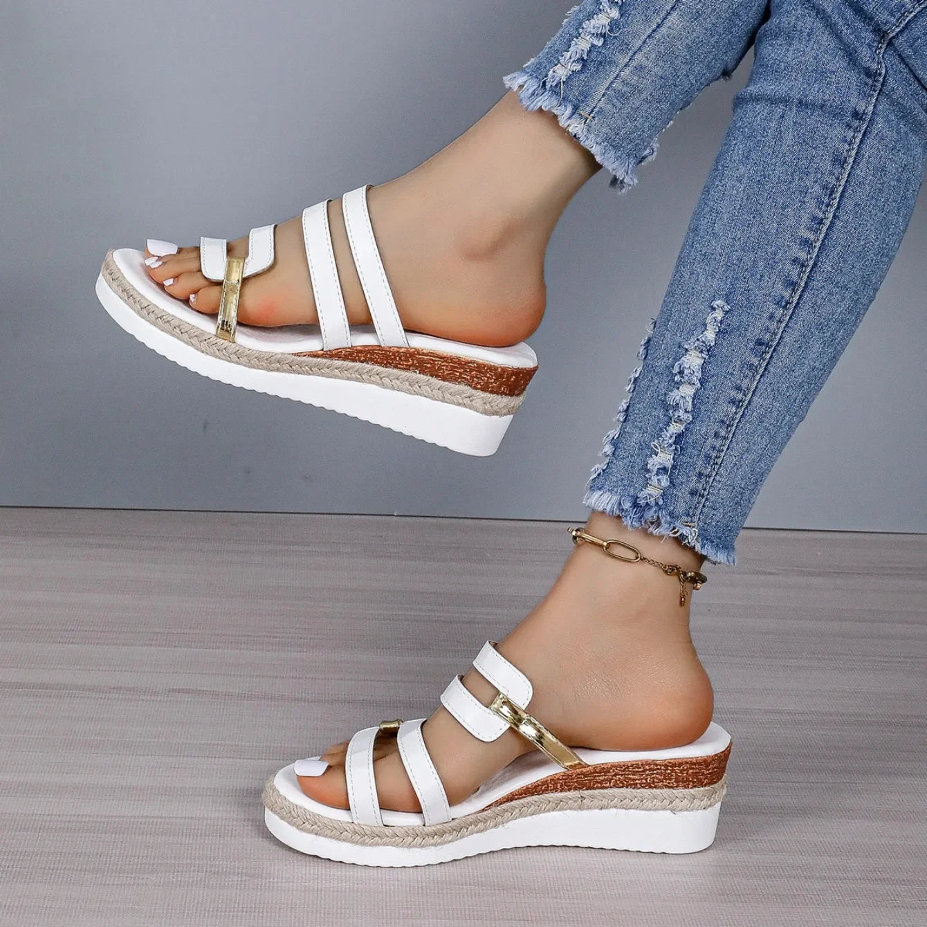 Women Wedge Slippers 2024 New Summer Platform Sandals Outdoor Beach Casual Shoes for Women Durable Luxury Slides Women