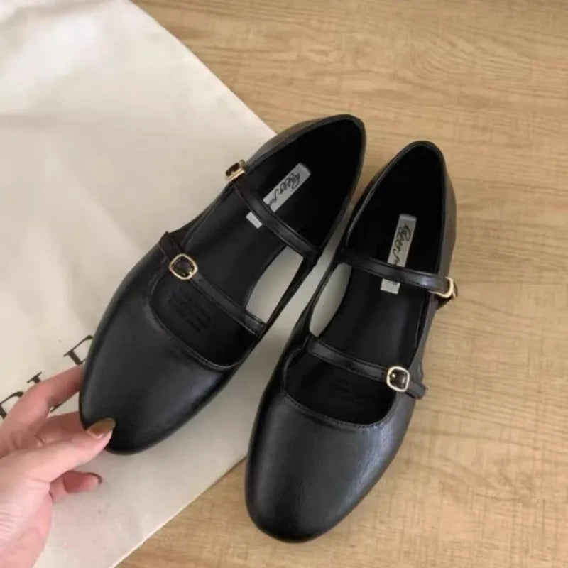 Ladies Flat Shoes Are Fashionable Casual Simple Shallow Soft and Lovely Mary Jane Ballerina Shoes.