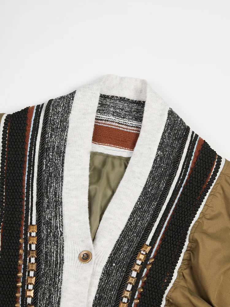 DEAT Fashion Women's Jacket Rivet Patchwork Tassel V-neck Long Sleeve Single Breasted Contrast Color Coat Spring 2025 New CP0361