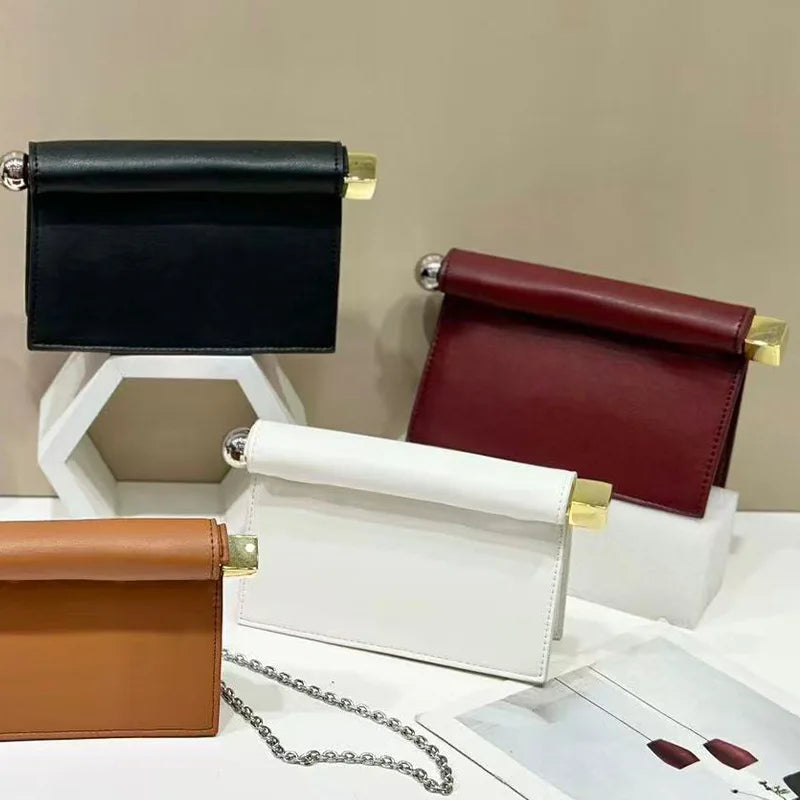 Luxury Designer Big Handbag for Women New Fashion Take-out Clutch with Metal Dreses Purses Prom Bag for Ladies Crossbody Bag
