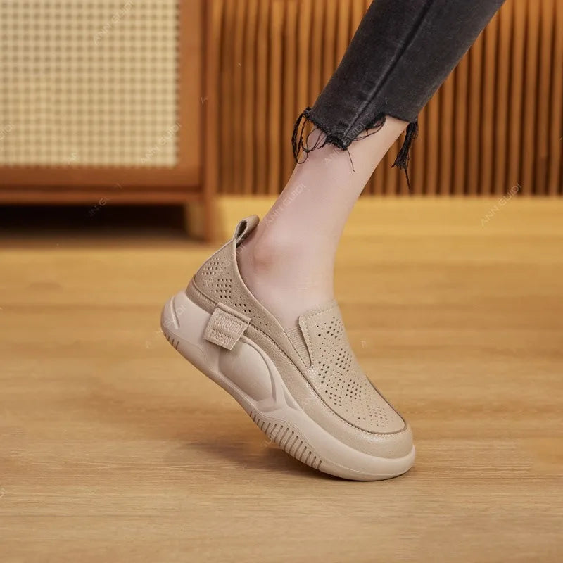 New Casual Loafers Women's Thick-soled One-pedal Through The Net Soft Leather Retro Single Shoes Women's Shoes Wholesale