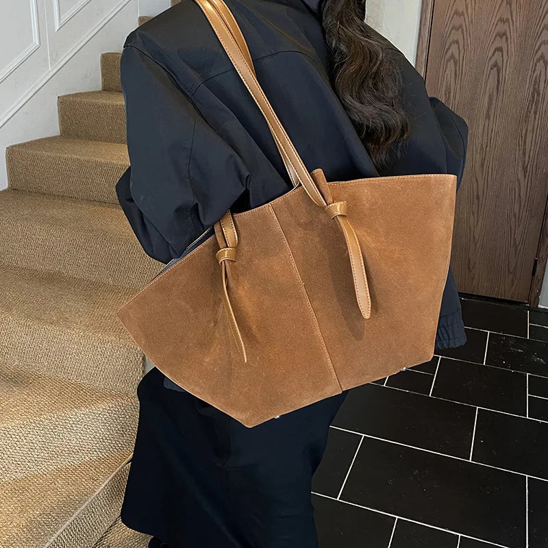 Luxury Large Capacity Women's Underarm Wing Bag, Female French Commuter Wings Handheld Shoulder Bag, Underarm Shopper Tote Bag