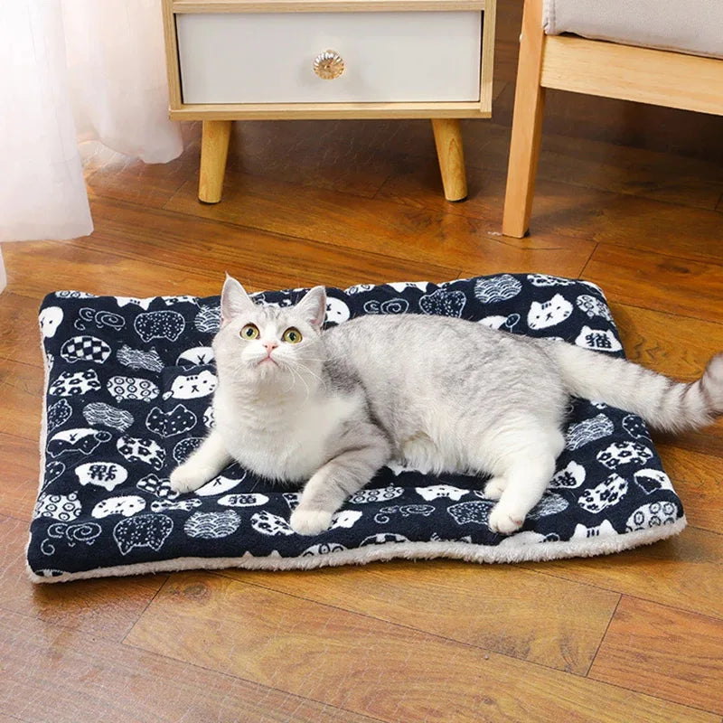 Thicken Cat Dog Mat Breathable Flannel Soft Pet Cushion for Dog Cats Winter Warm Cat Sleeping Mat Pet Bed Blanket Home Accessory