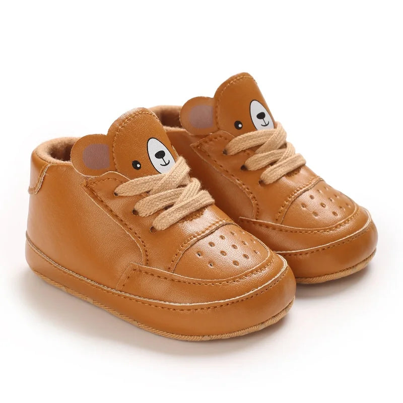 Comfortable Beginner Walking Shoes Breathable Fabric Soft Sole Design Suitable for All Seasons Indoor And Outdoor