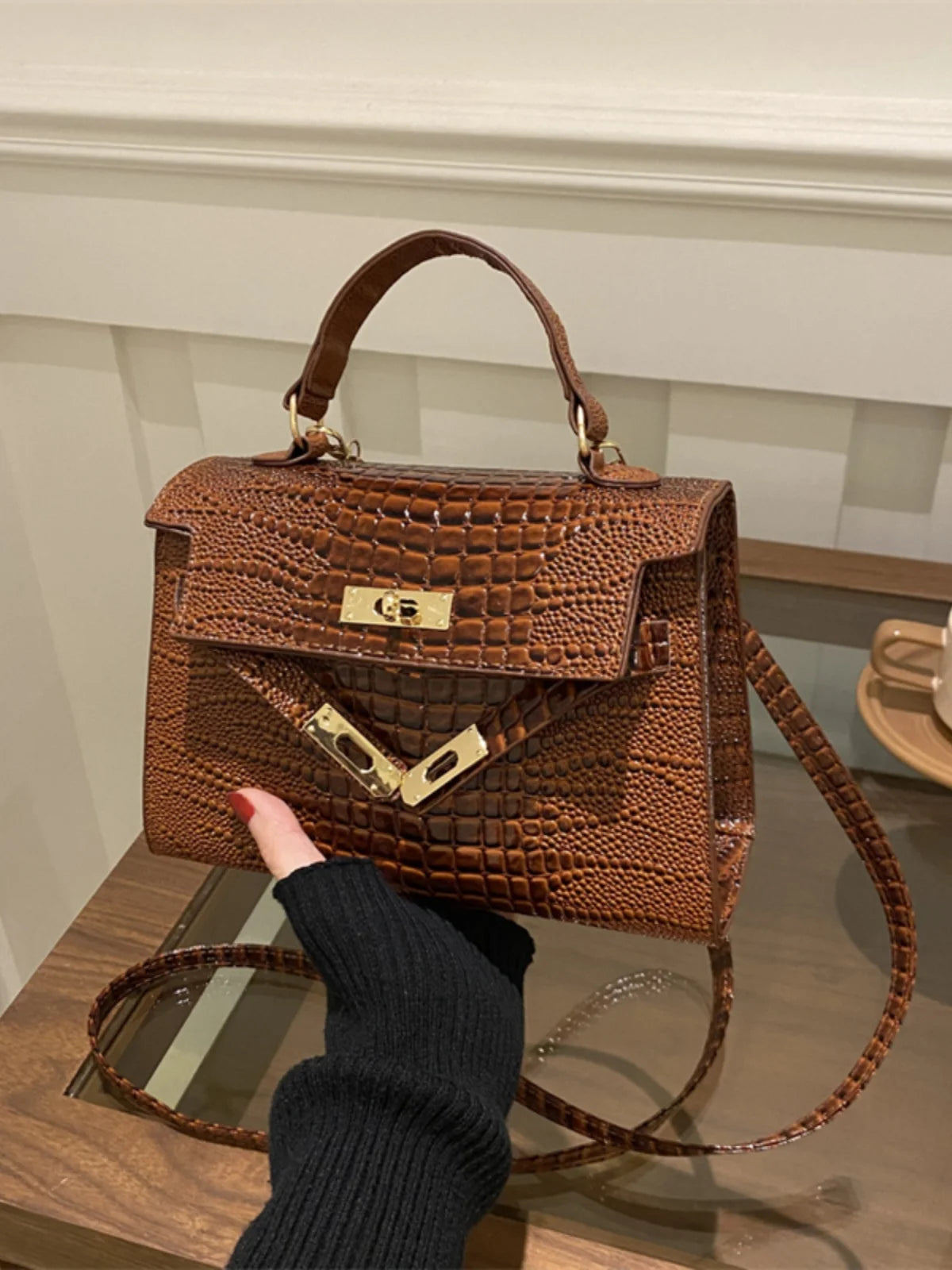 Fashionable  Handbag Women's Shoulder Bag Versatile Crossbody Small Square Bag Elegant Single-Strap Handbag