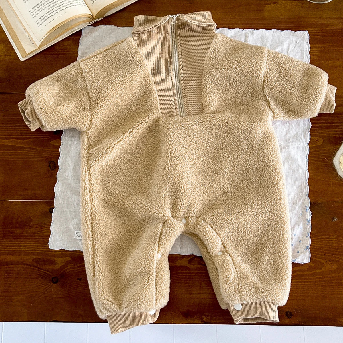 2025 Winter Baby Clothes Baby Rompers Solid Color Infant Boy Girls Long Sleeves Newborn Warm Costume Zipper Jumpsuit 0-18 Months